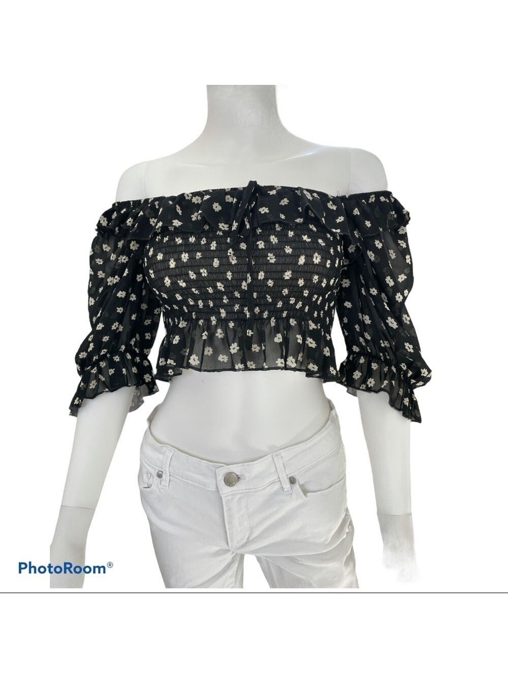 $10 SALE Whyte Valentine Smocked Crop Top Size 4 (US)